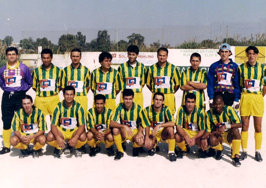 <i>Equipa de Futebol 11 no Campeonato Distrital Inatel - 1995 © por GRCP Casal do Rato</a></i>